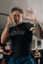 MEN'S TECHNO CAMO SHORT SLEEVE RASH GUARD