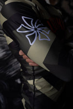 MEN'S TECHNO CAMO LONG SLEEVE RASHGUARD