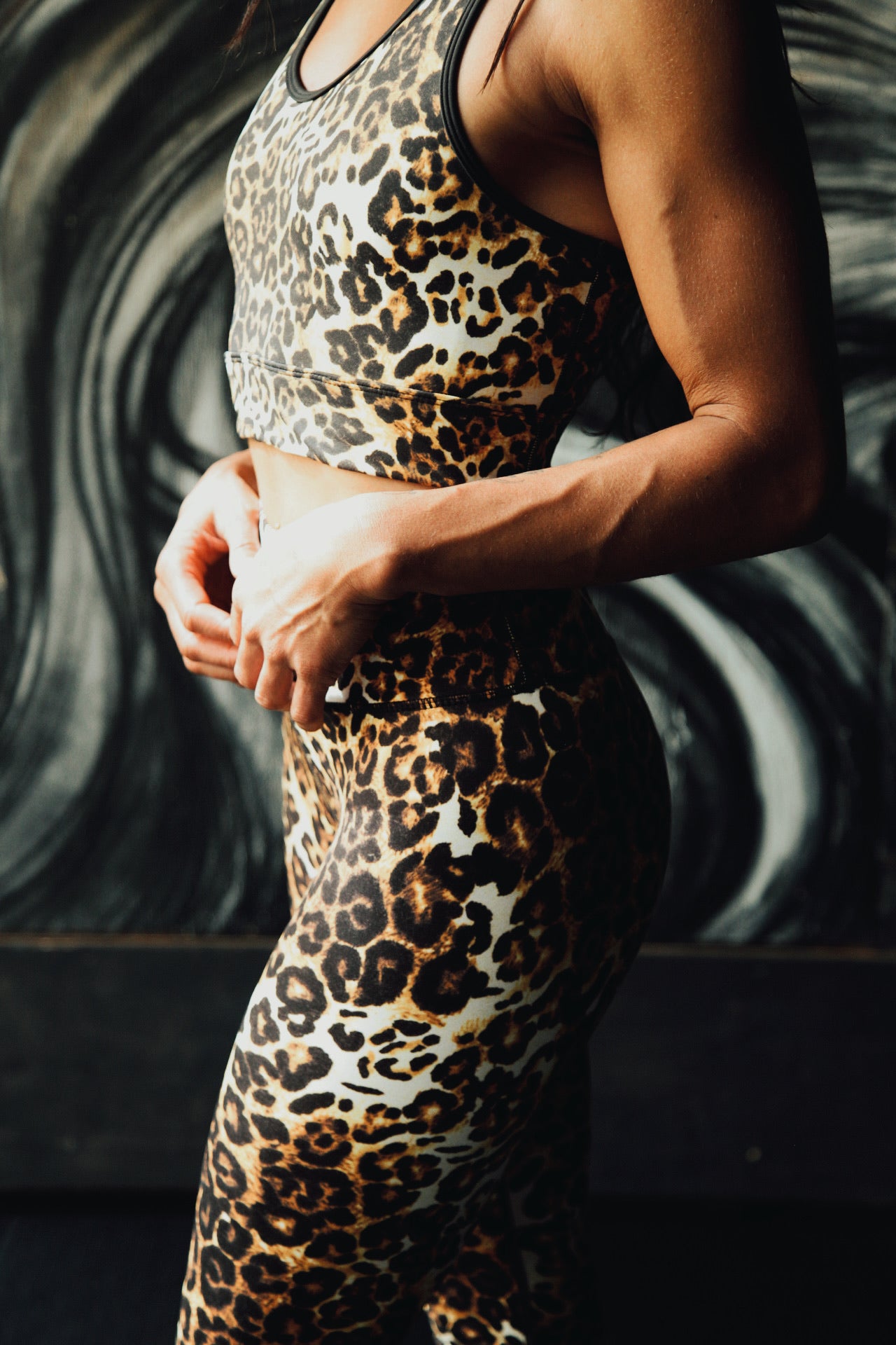 THE SHE-LEOPARD SET