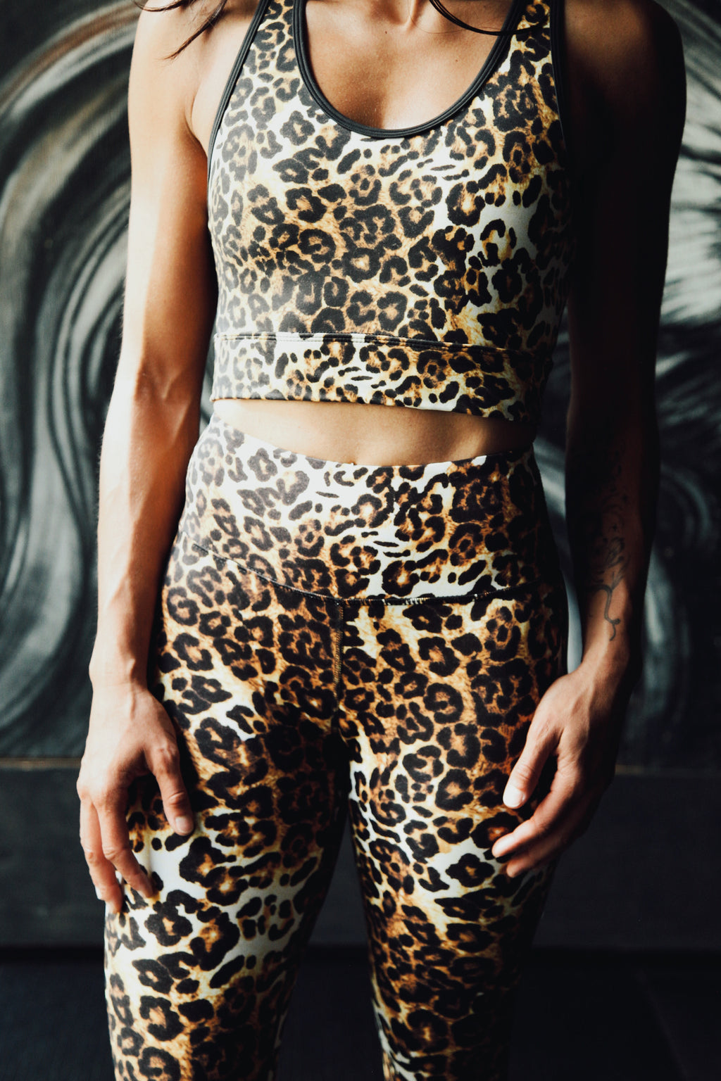 THE SHE-LEOPARD SET