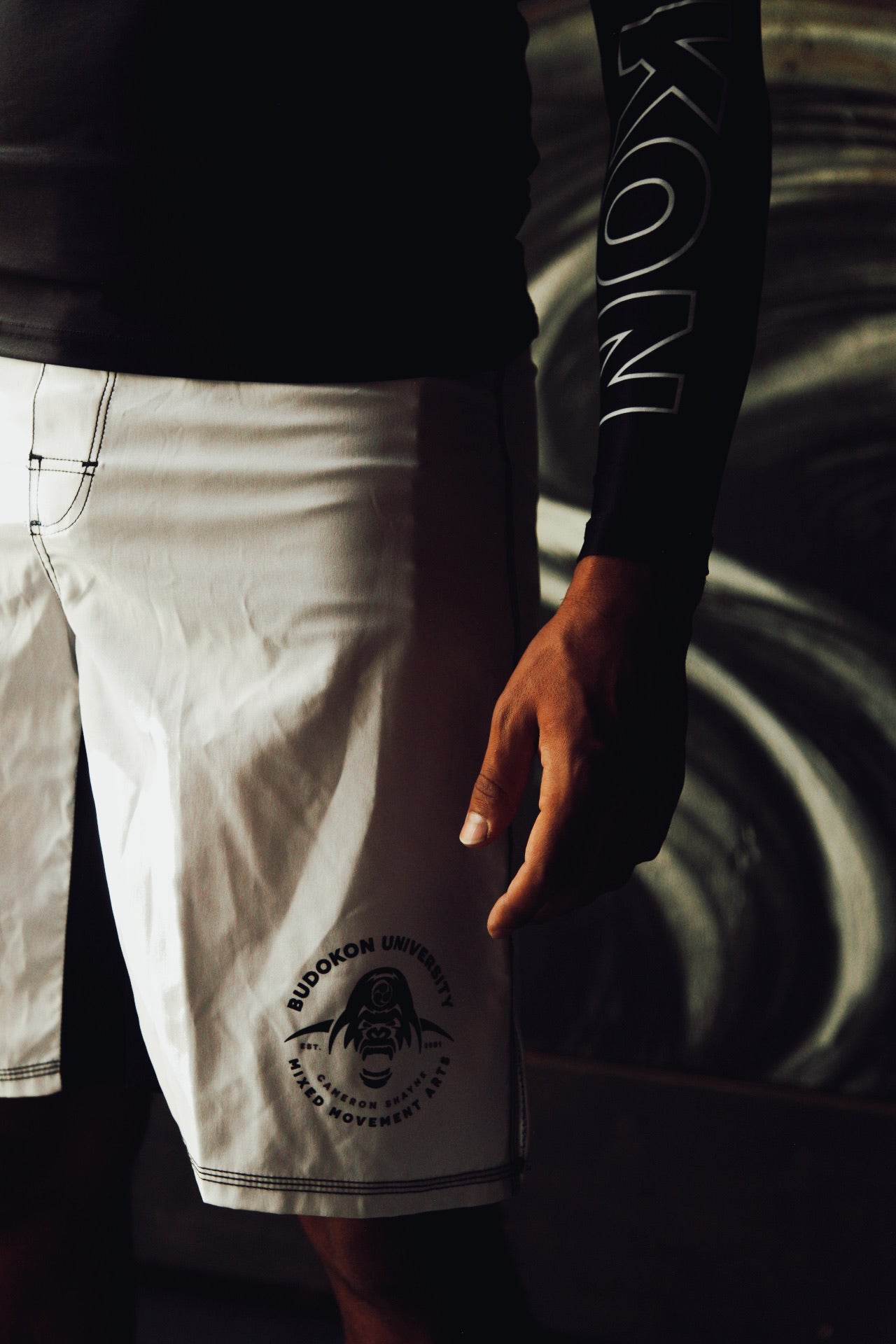 THE CLASSIC WHITE BDK FIGHT SHORTS